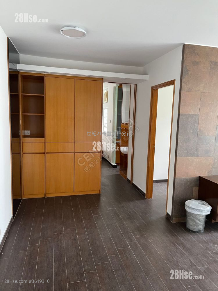 Kam Hay Court Sell 3 Bedrooms , 1 Bathroom