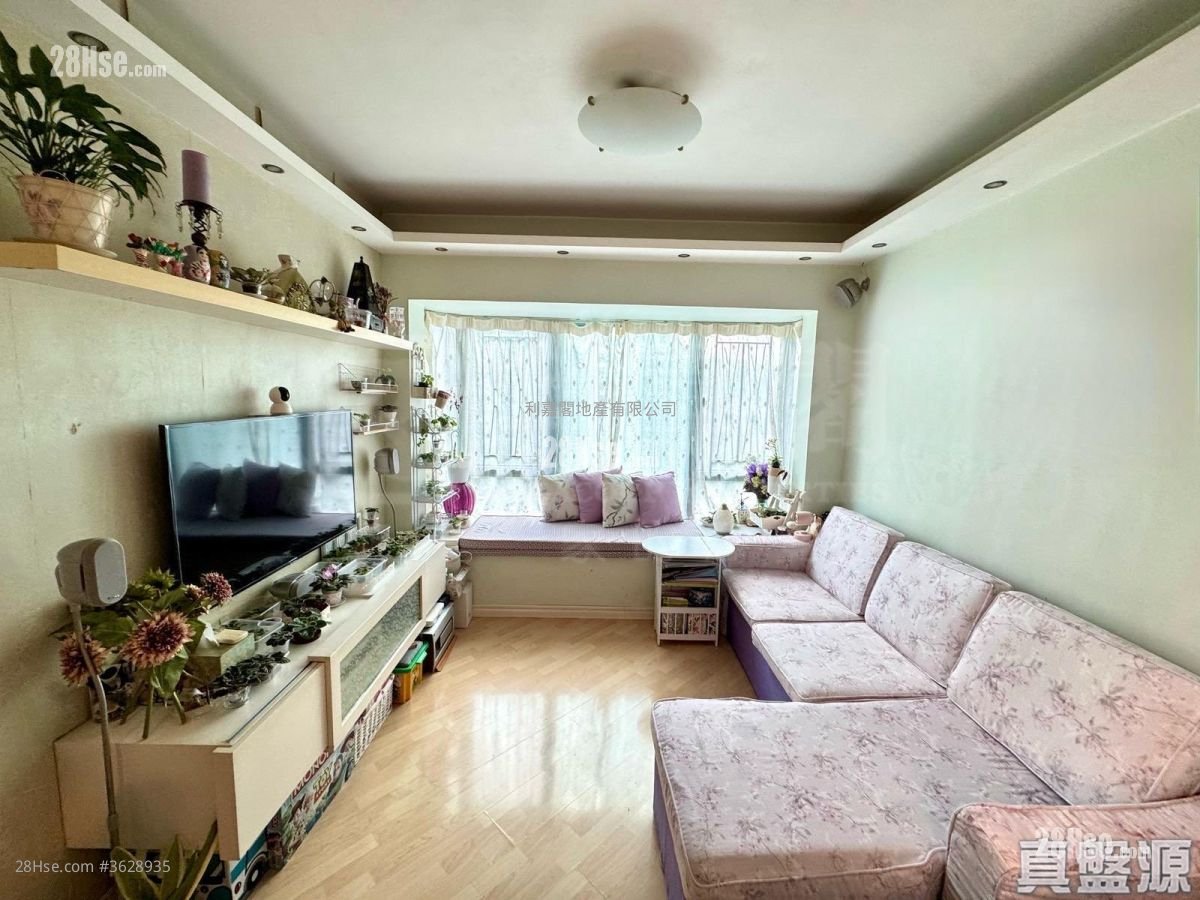 The Metro City Sell 3 Bedrooms , 2 Bathrooms 644 ft²