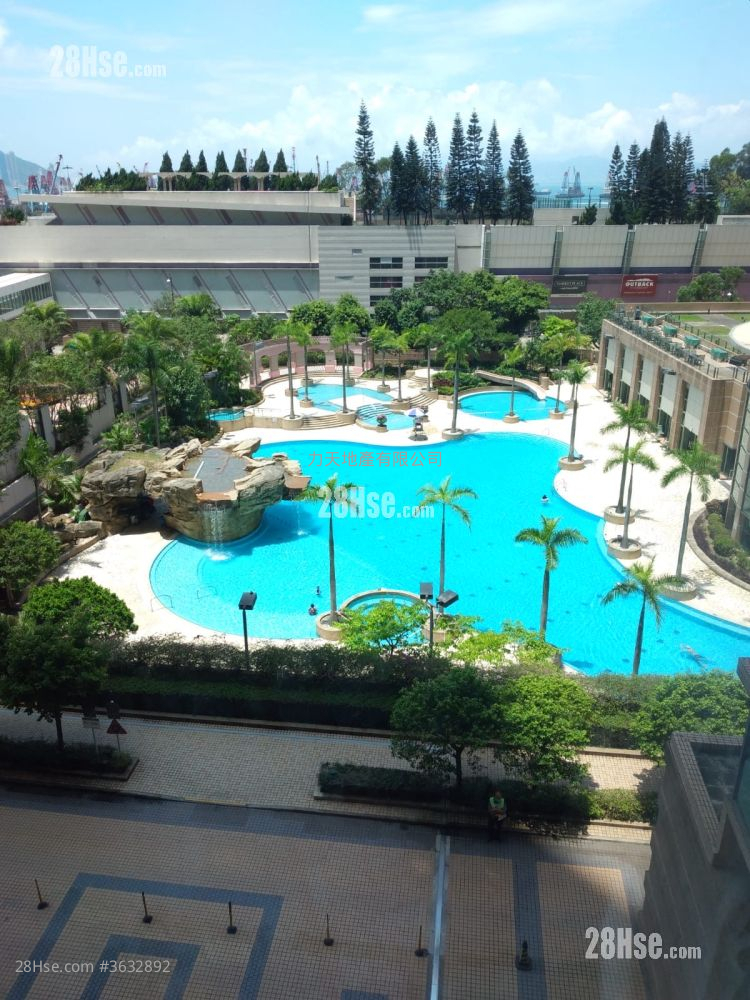 Park Avenue Rental 737 ft²