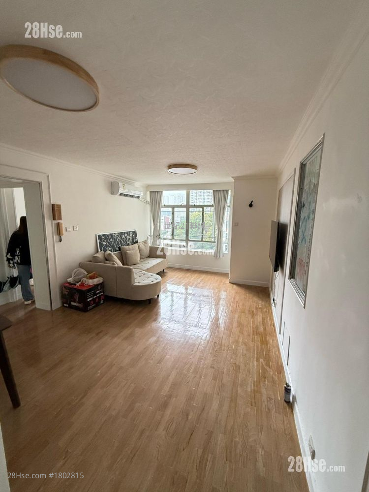 曉麗苑 租盤 3 房 , 1 浴室 604 平方呎