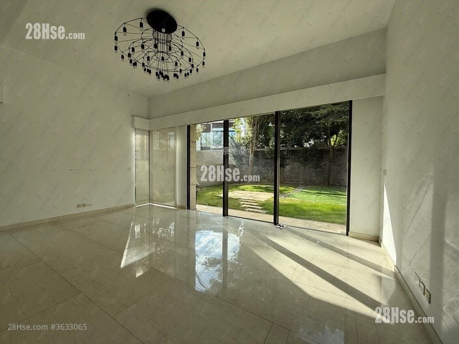 Valais Sell 3 Bedrooms 2,792 ft²