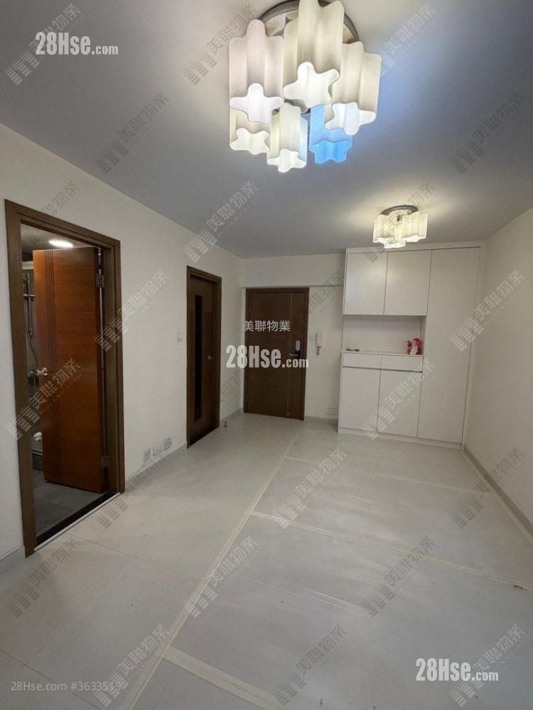 Riviera Gardens Rental 2 Bedrooms , 1 Bathroom 419 ft²