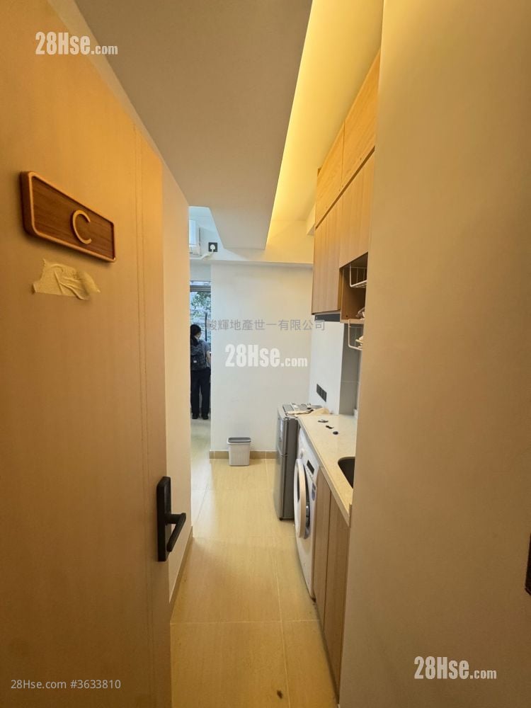 Universal Mansion Rental 1 Bedroom , 1 Bathroom 160 ft²