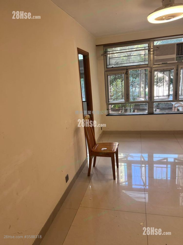 Ko Chun Court Rental 3 Bedrooms , 1 Bathroom 639 ft²