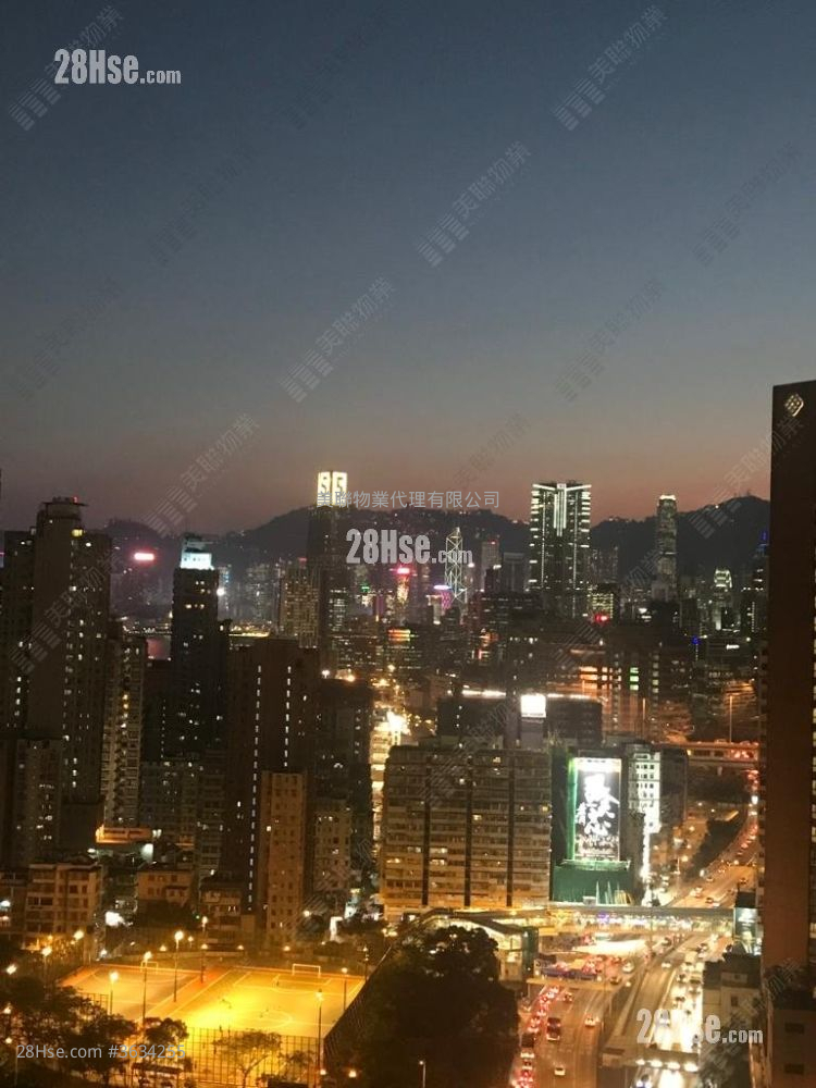 Chatham Gate Sell 4 Bedrooms , 2 Bathrooms 1,262 ft²