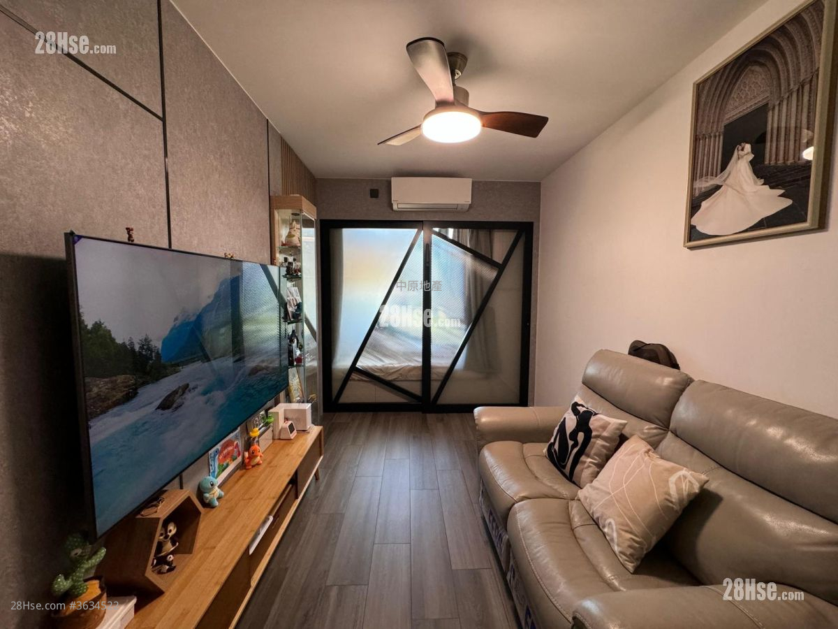 Shan Lai Court Sell 2 Bedrooms , 1 Bathroom 379 ft²