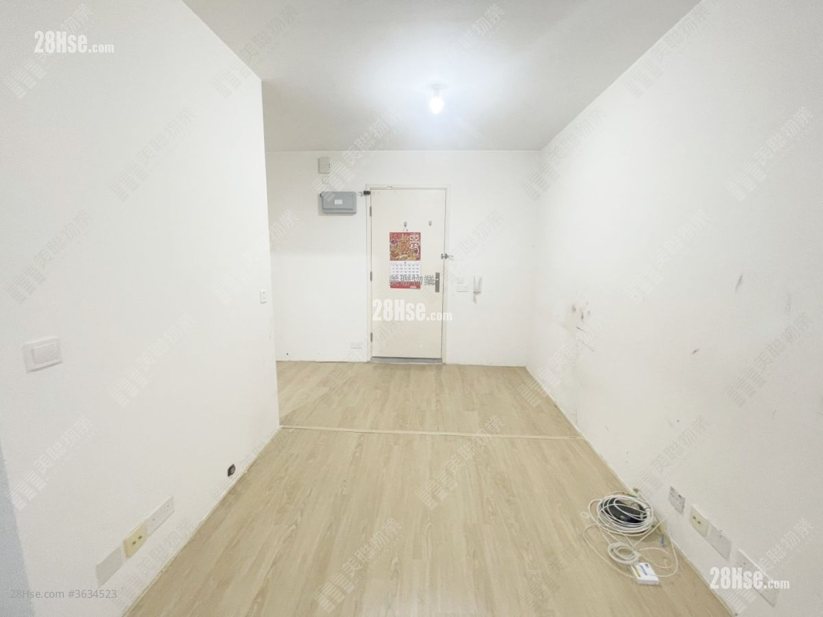 Shan Lai Court Sell 1 Bathroom 385 ft²