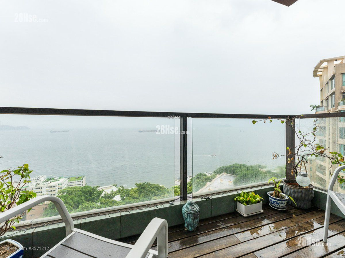 Cape Mansions Sell 3 Bedrooms , 2 Bathrooms 1,707 ft²