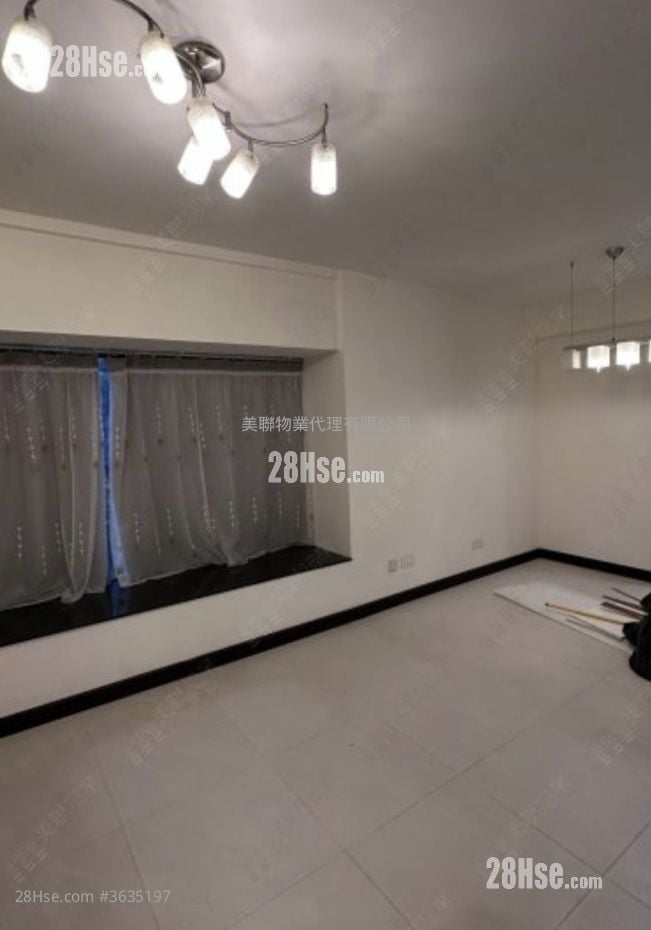 Dynasty Heights Rental 2 Bedrooms , 1 Bathroom 605 ft²