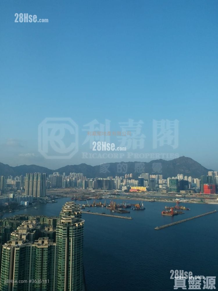 Harbourfront Landmark Rental 4 Bedrooms , 3 Bathrooms 1,580 ft²