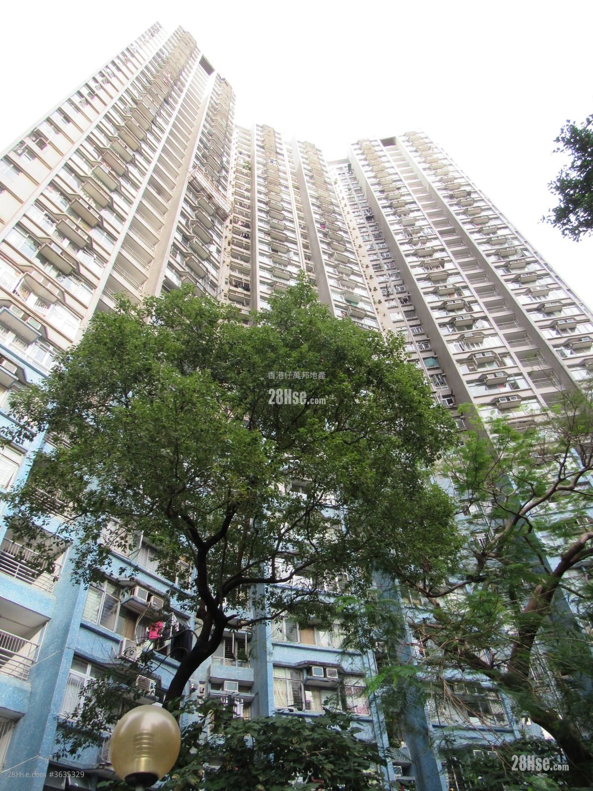 Wah Kwai Estate Sell 2 Bedrooms 397 ft²