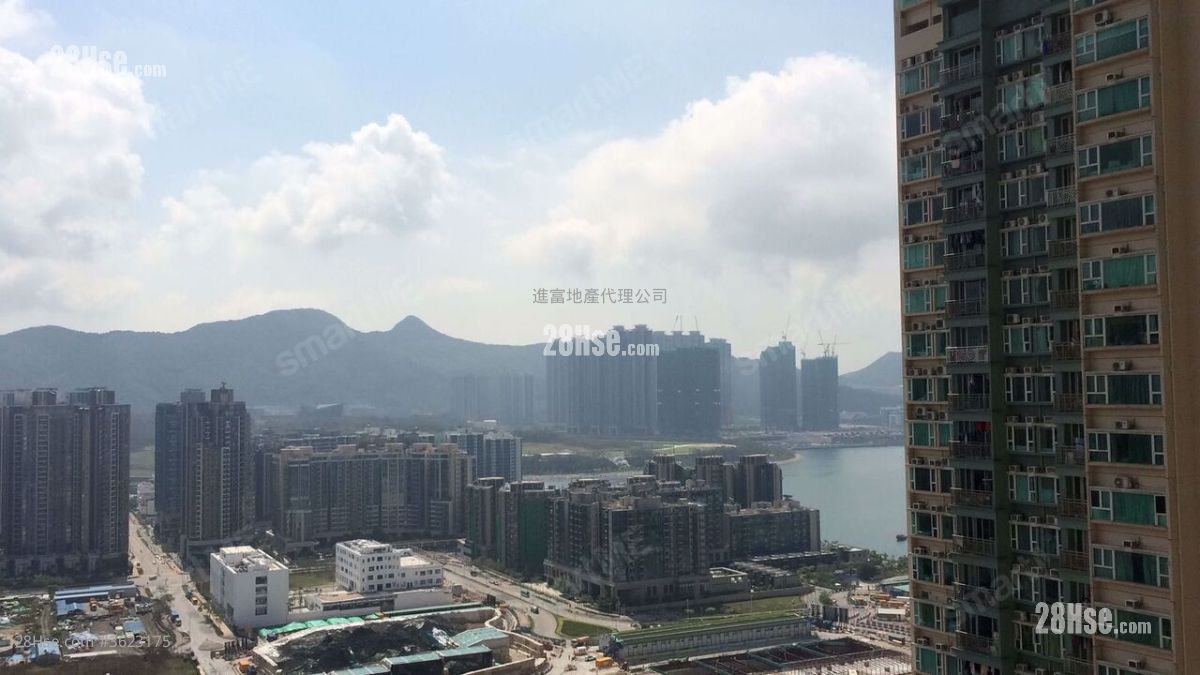 都會駅 租盤 4 房 , 2 浴室 897 平方呎