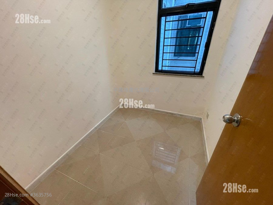 瑋珊園 售盤 4 房 , 2 浴室 807 平方呎