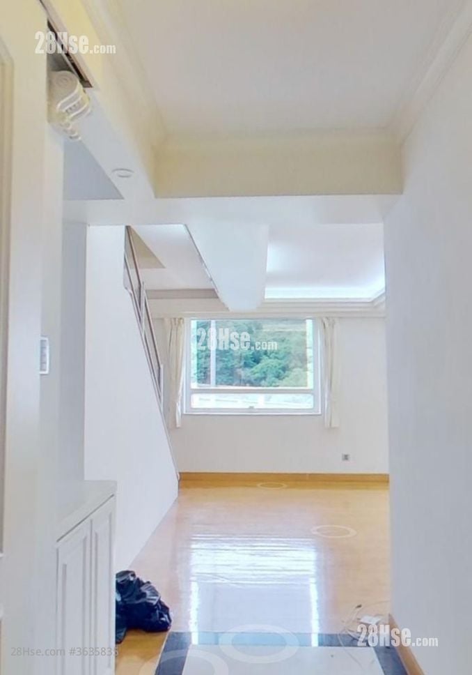 Eastland Heights Sell 2 Bedrooms , 2 Bathrooms 839 ft²