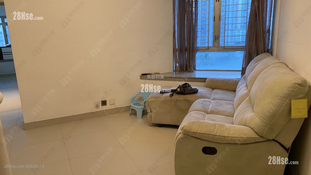 Kingswood Villas Sell 3 Bedrooms , 1 Bathroom 550 ft²