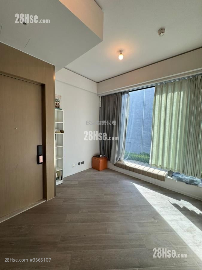 Henley Park Rental 1 Bedroom , 1 Bathroom 303 ft²