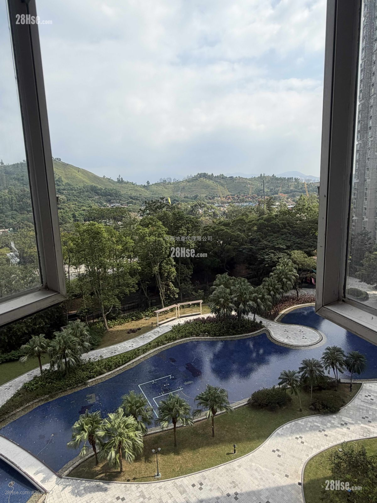 Kingswood Villas Sell 2 Bedrooms 446 ft²