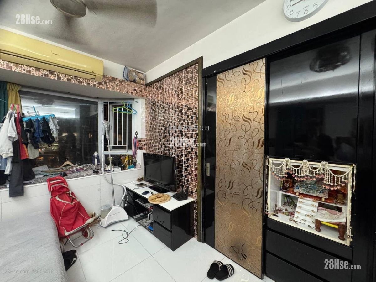 Po Sun Mansion Sell 2 Bedrooms , 1 Bathroom 418 ft²