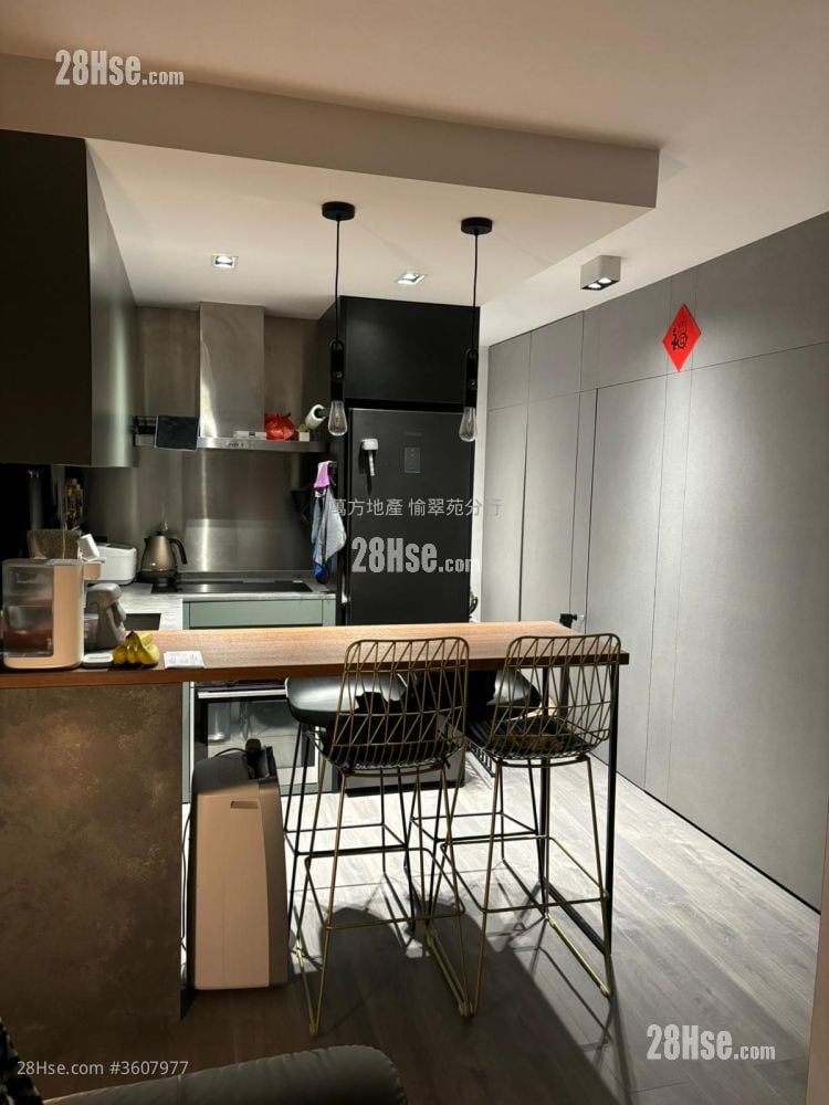 Choi Wo Court Sell 1 Bedroom , 1 Bathroom 401 ft²