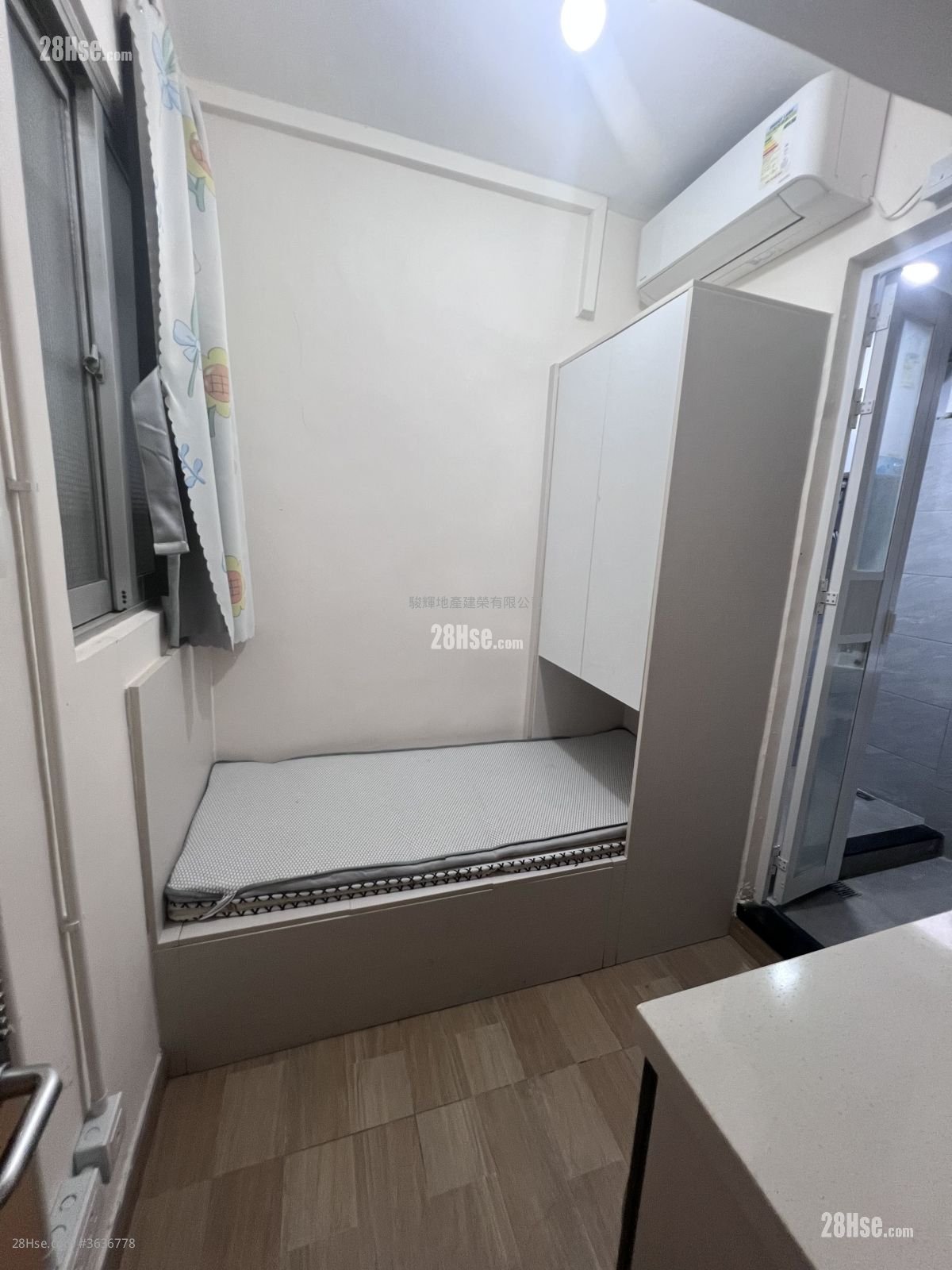 Mong Kok Building Rental Studio , 1 Bathroom 120 ft²