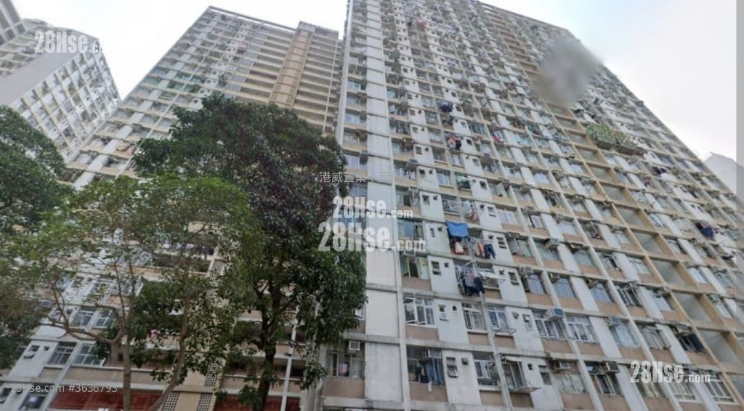 Lei Cheng Uk Estate Sell 2 Bedrooms 385 ft²