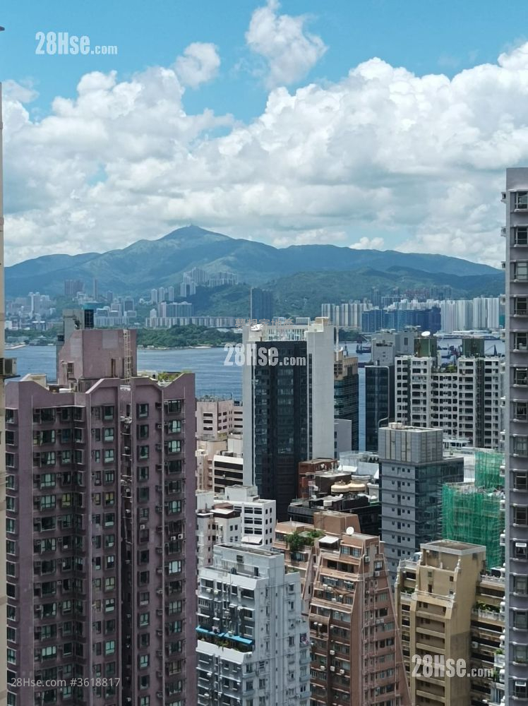 萬翠花園 售盤 3 房 , 1 浴室 520 平方呎