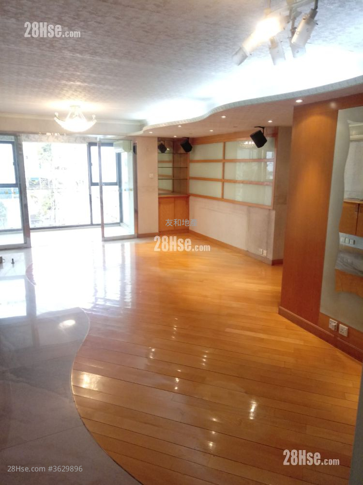 Carmen Garden Rental 3 Bedrooms , 2 Bathrooms 1,082 ft²