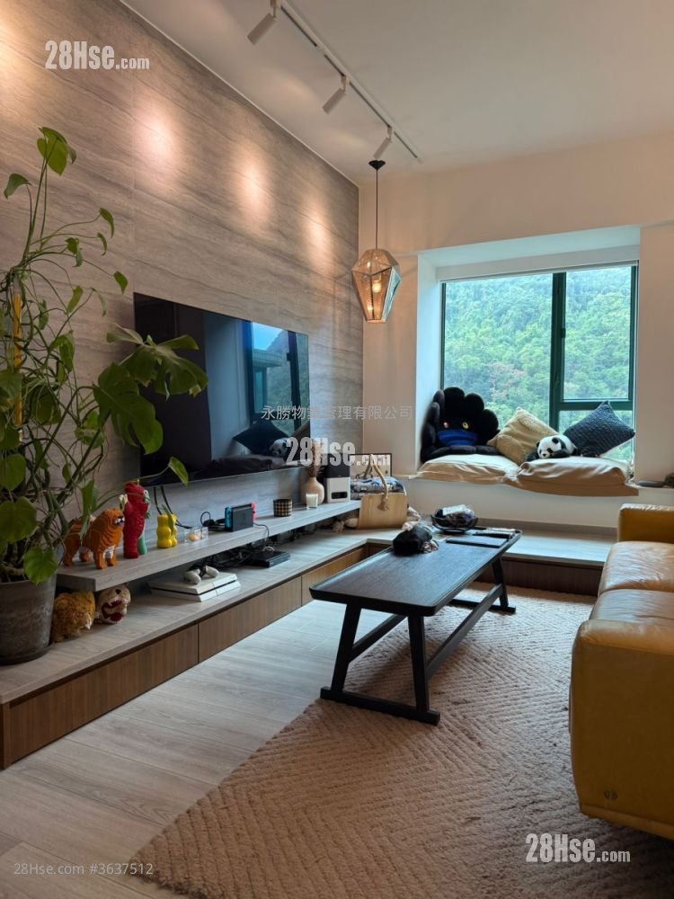 Hillsborough Court Rental 2 Bedrooms , 2 Bathrooms 771 ft²