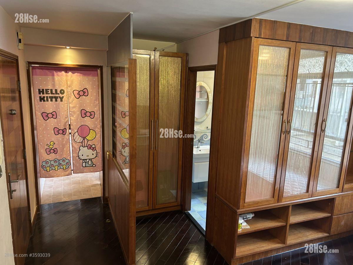 Kwun Fai Court Rental 1 Bathroom 287 ft²