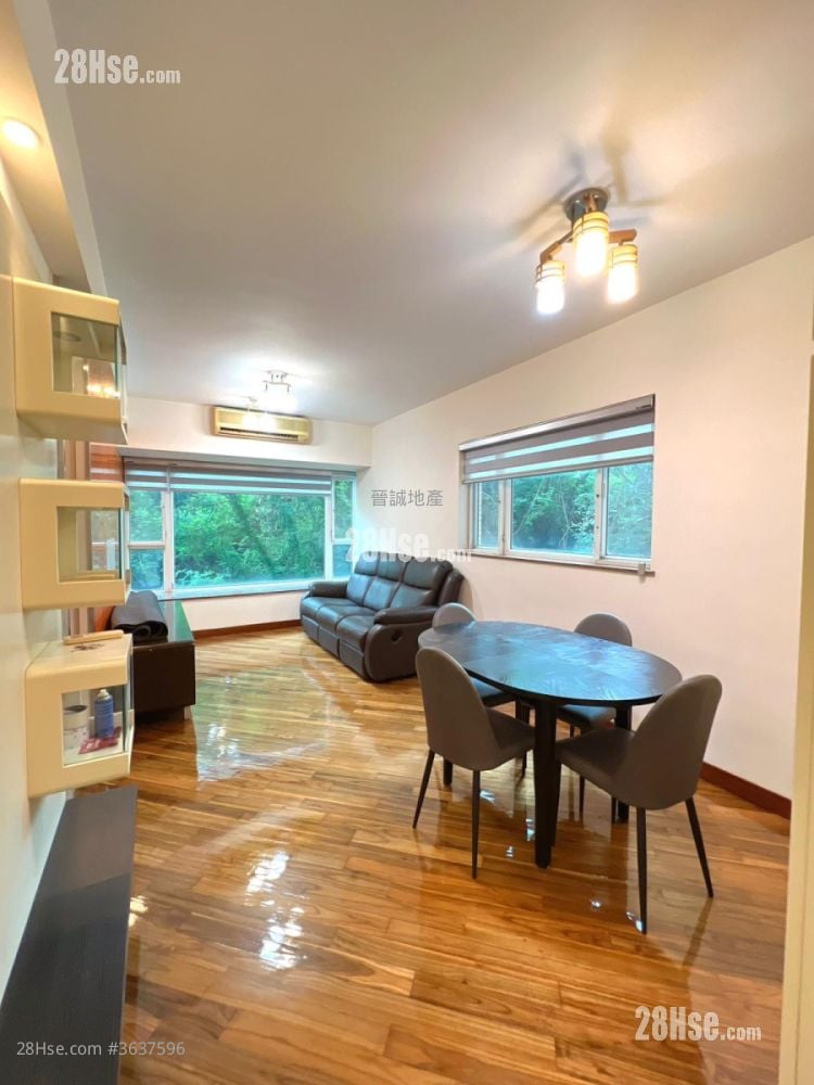 Palm Cove Sell 2 Bedrooms , 1 Bathroom 549 ft²