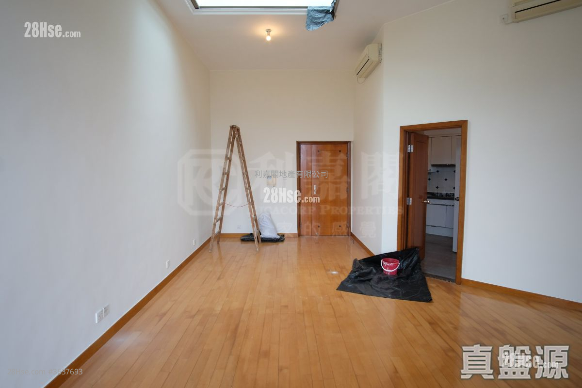 Carmen's Garden Sell 3 Bedrooms , 2 Bathrooms 1,057 ft²