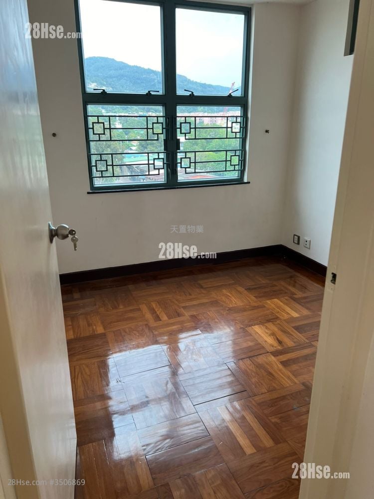 Beauty Court Rental 2 Bedrooms , 1 Bathroom 431 ft²