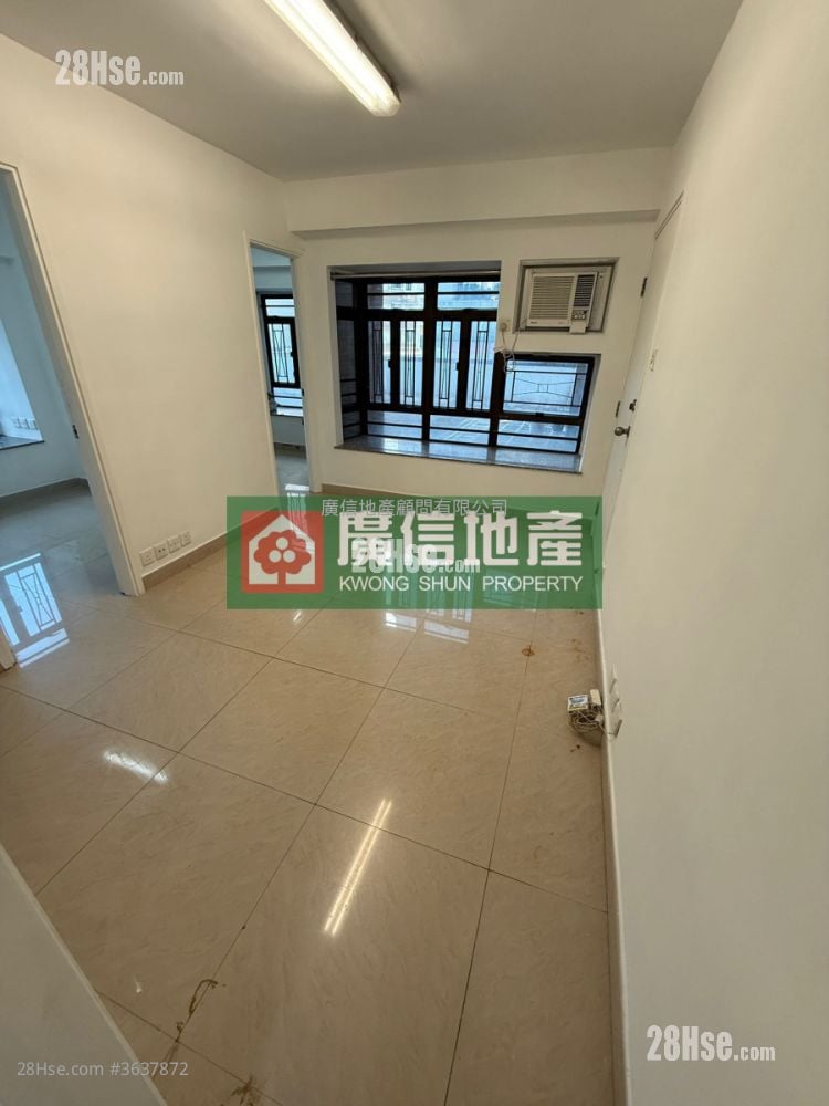 榮富大廈 租盤 3 房 , 1 浴室 374 平方呎