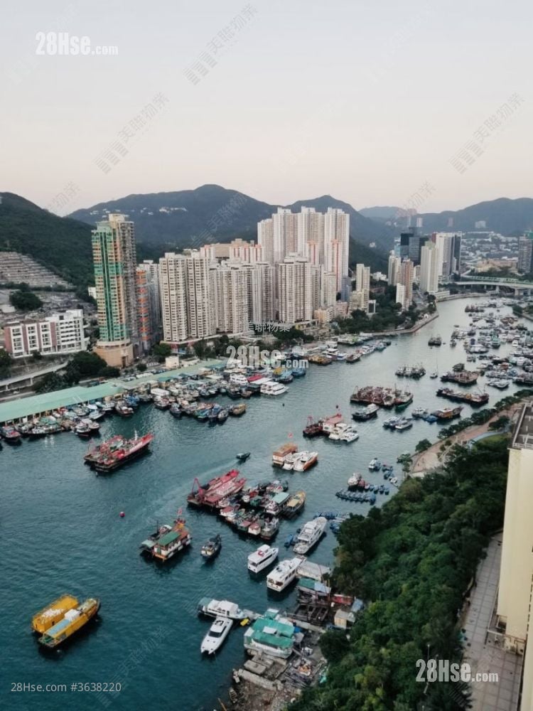 South Horizons Rental 3 Bedrooms , 2 Bathrooms 636 ft²