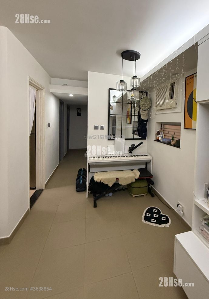 Kingsford Terrace Sell 3 Bedrooms , 1 Bathroom 592 ft²