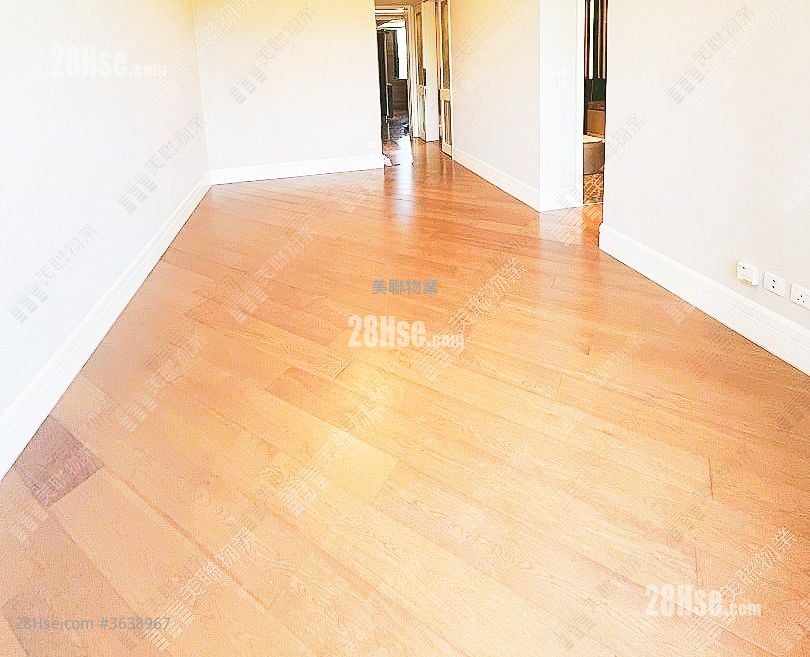 高爾夫御苑 售盤 3 房 , 2 浴室 959 平方呎