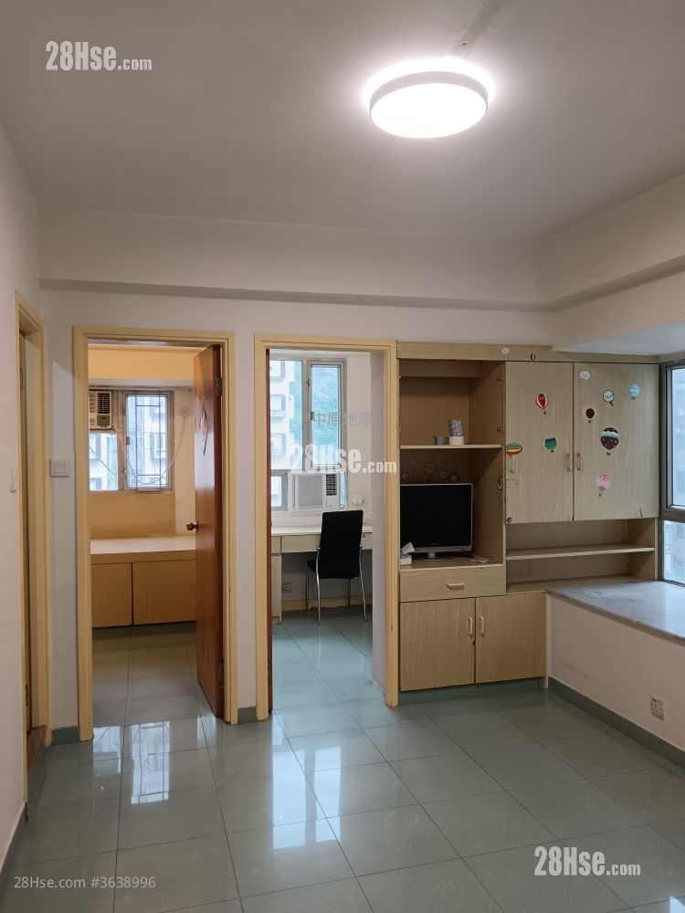 Golden Lion Garden Rental 2 Bedrooms , 1 Bathroom 285 ft²