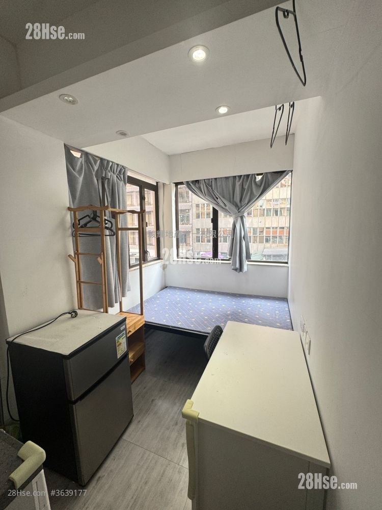 19-21 Cameron Road Rental Studio , 1 Bathroom 150 ft²