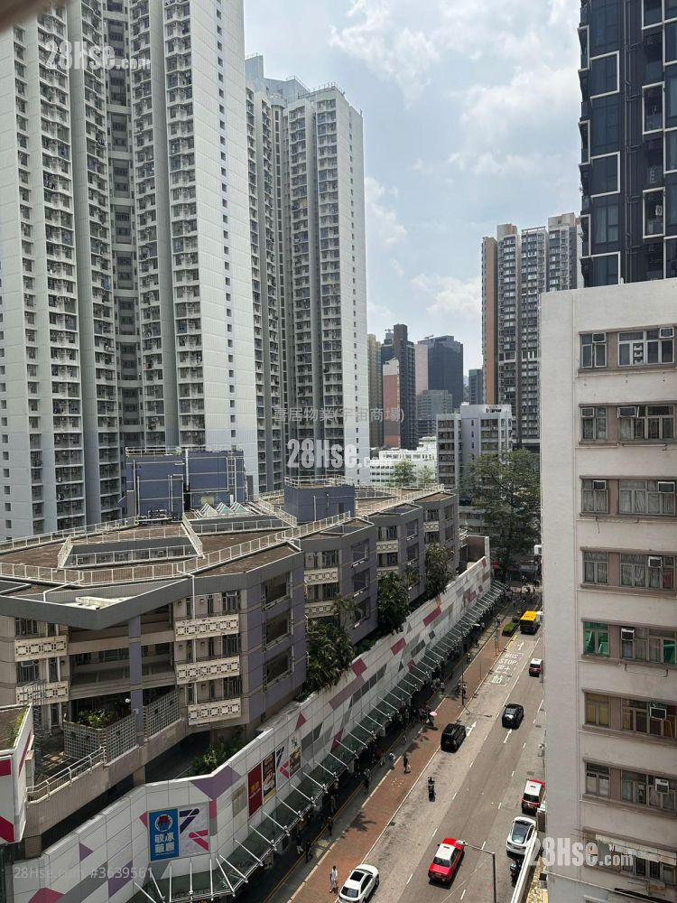 Nam Lo Mansion Sell 1 Bedroom , 1 Bathroom 292 ft²