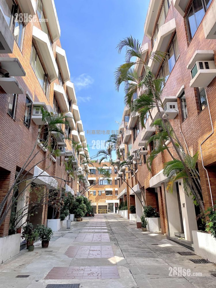 Sunderland Estate Rental 4 Bedrooms , 3 Bathrooms 1,848 ft²