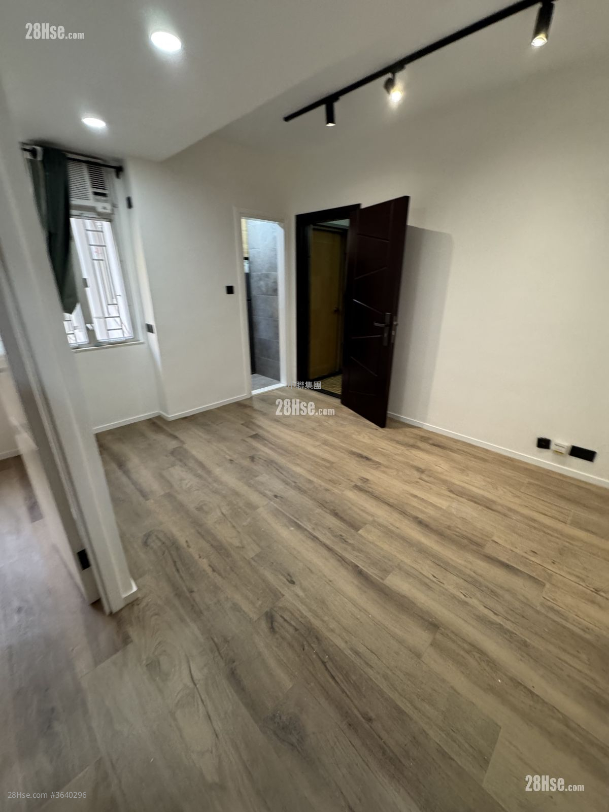 萬新大廈 租盤 2 房 , 1 浴室 322 平方呎